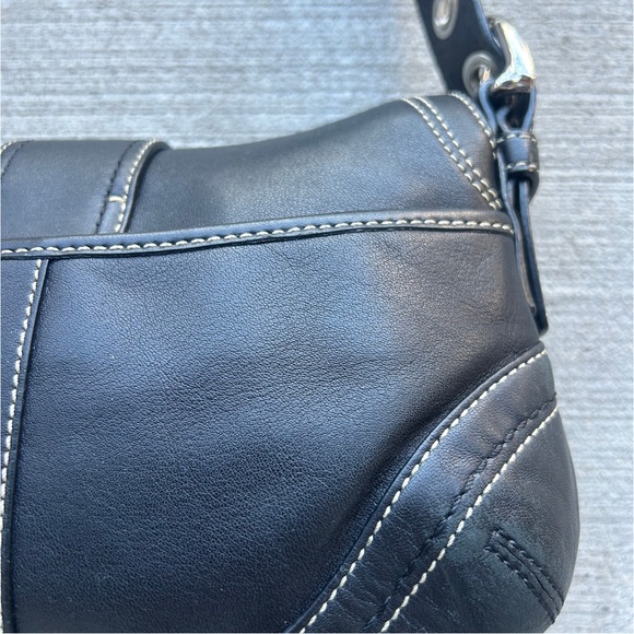 Vintage Coach Soho Shoulder Bag - Picture 8 of 13